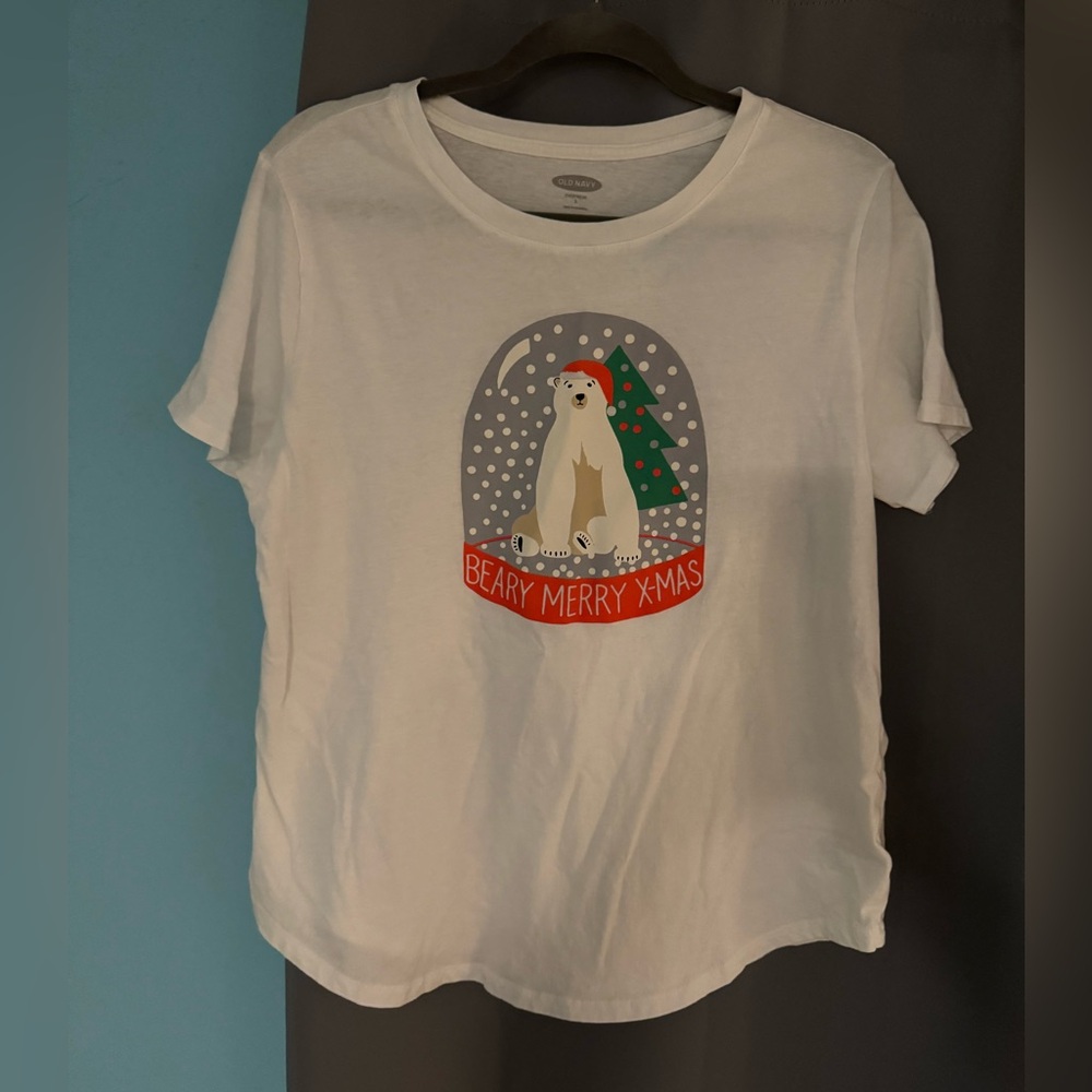 Graphic Christmas T-shirt size Large